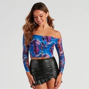 Woman’s Artistic Soul Mesh Cutout Crop Top size small